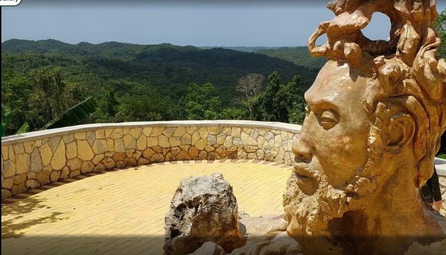 A monumental sculpture at Jamaica Giants Sculpture Park